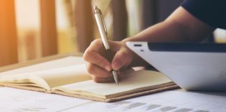 7 Poetic Colors From the Writers of Instagram – The Uncommon VIBGYOR 7 Poetic Colors From the Writers of Instagram - The Uncommon VIBGYOR